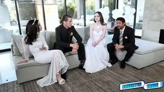 Tatínkové pomáhá své nevlastní dcery Hazel Moore a Jazmin Luv sex znalostí