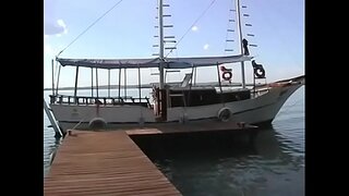 Hot latina kakaho whiwhi tona asshole fucked waho i runga i te piriti