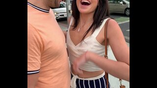 PLEN SÈN Petite Jèn timoun Babe Avi, Renmen Vin Sou pa Nouvo Zanmi