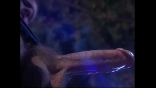 Hot ravenhaired bayek bakal kabungkus dening votary minangka ritual Setan iku kultus