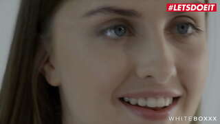 LETSDOIT- (Шона Рывер і Лена Рейф) юрлівы татачка гуляе і трахацца з двума гарачымі мадэлямі Еўра-малых